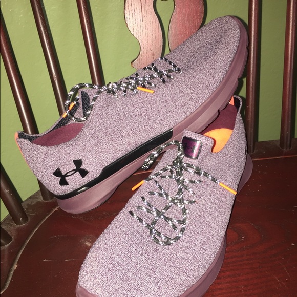 Under Armour Mens Athletic Shoes Size 12 - Picture 2 of 3